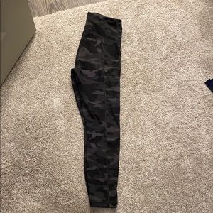 Athleta Camo 7/8 Leggings